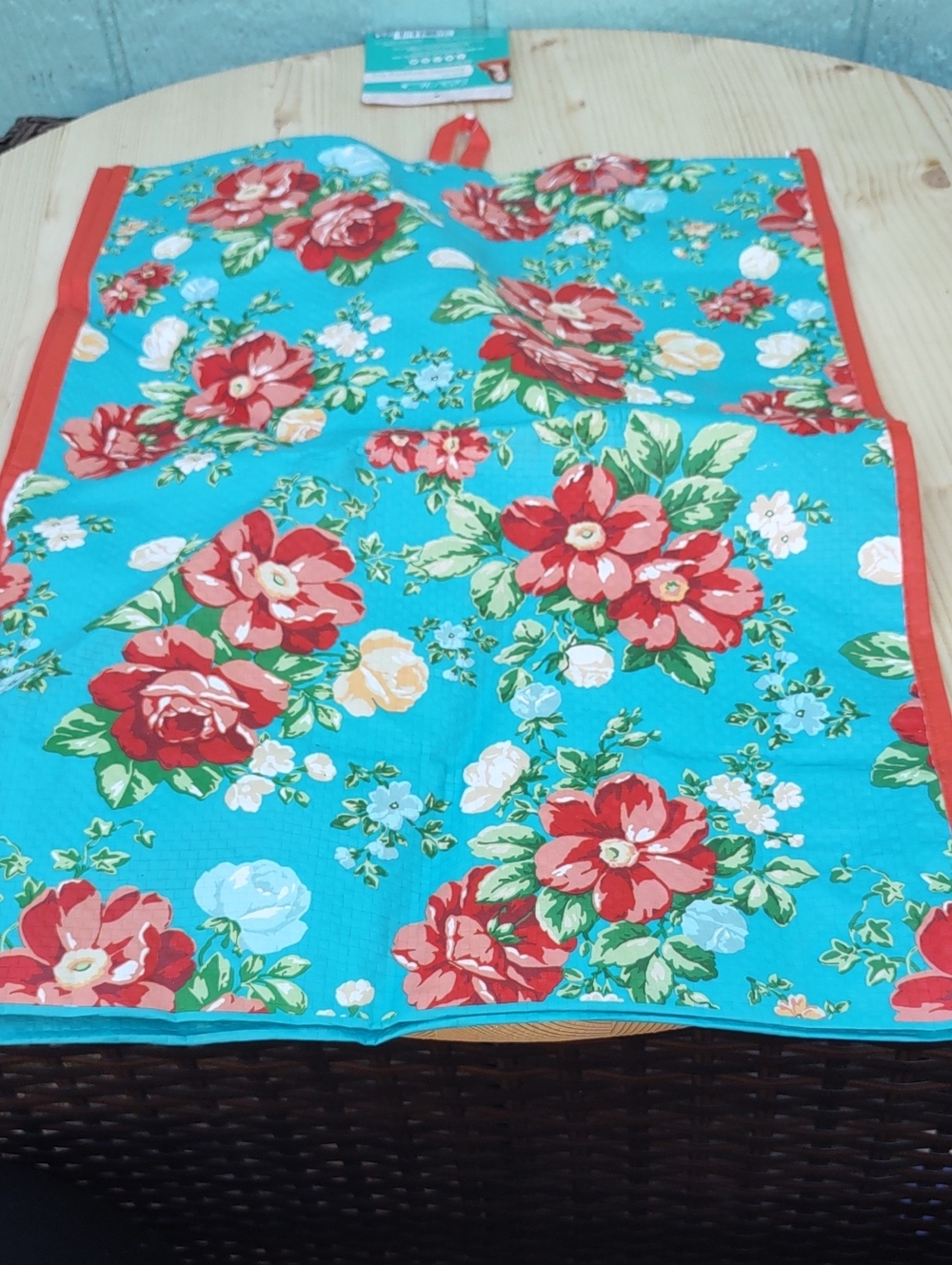 The Pioneer Woman Vintage Floral Reusable Bag with Red Trim